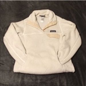 ISO XS white Patagonia synchilla!